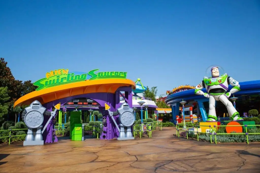 Photo of the entrance to the Alien Swirling Saucers at Hollywood Studios Toy Story Land.