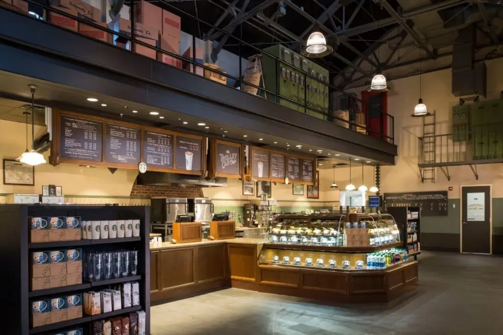 Landscape photo of the interior of The Trolley Car Cafe at Disney World's Hollywood Studios.