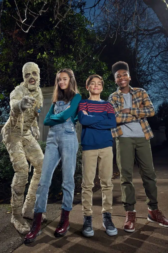 Promotional photo of the main cast from the Disney Halloween movie, Under Wraps.
