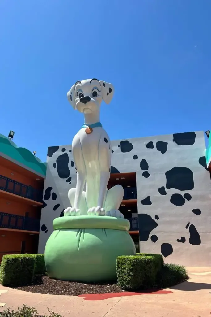 Photo of a giant statue of Perdy from 101 Dalmatians.
