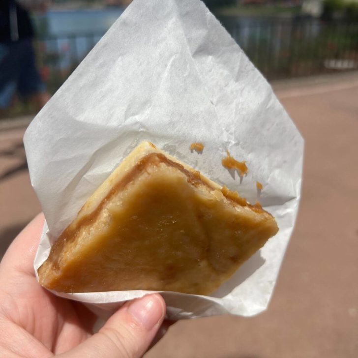 Photo of a caramel shortbread square from Karamell-Kuche in Epcot.