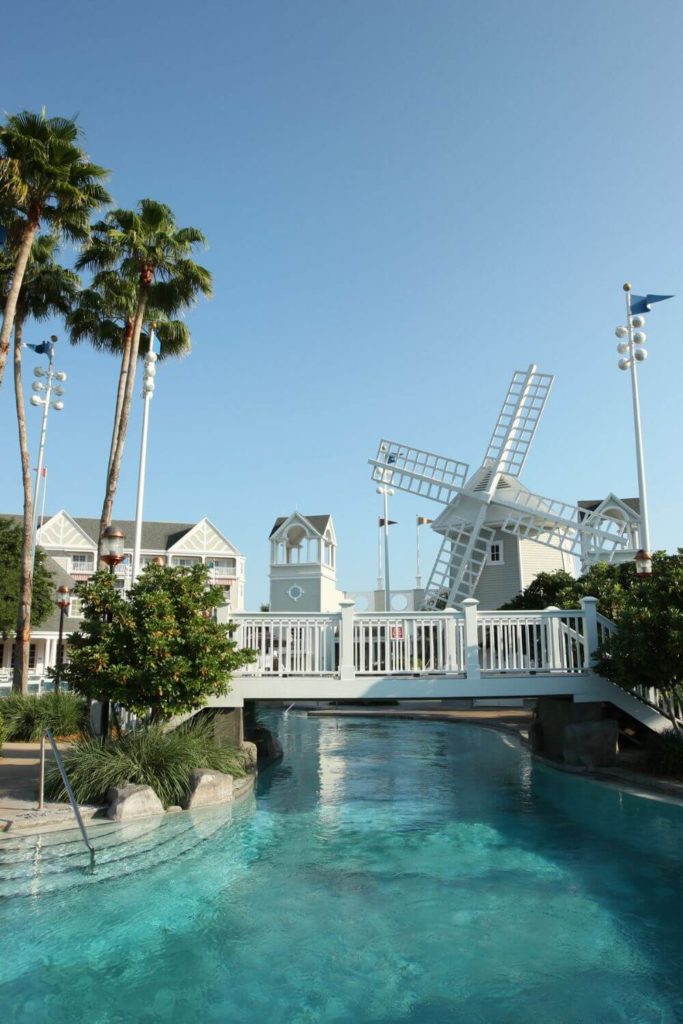 Photo of Stormalong Bay lazy river situated between Disney's Yacht and Beach Club resorts.