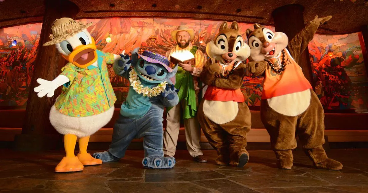 Photo of Donald Duck, Stitch, Chip, Dale, and 
