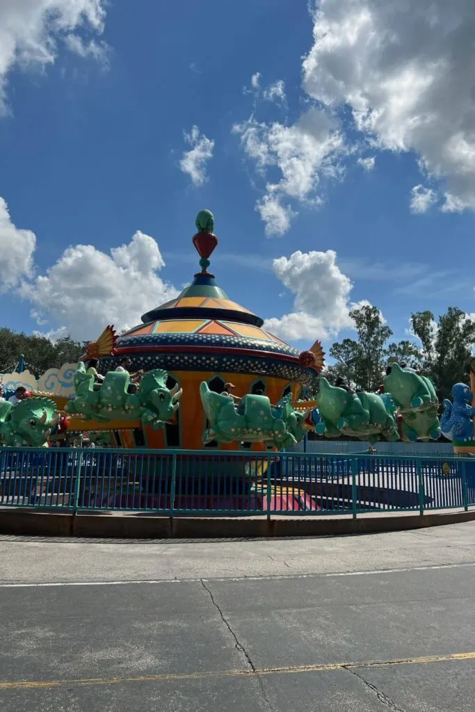 Photo of the Tricera-Top Spin ride in DinoLand USA.